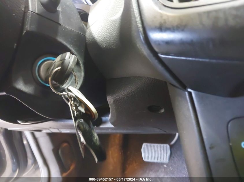 2017 Ford Focus Se VIN: 1FADP3F25HL271966 Lot: 39452157