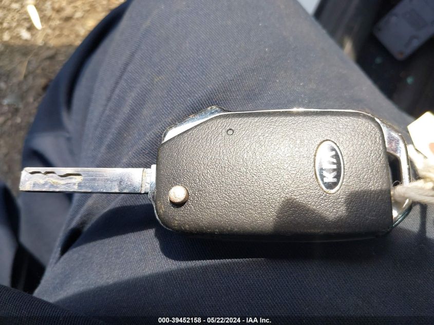 2019 Kia Forte Lxs VIN: 3KPF24AD6KE130565 Lot: 39452158