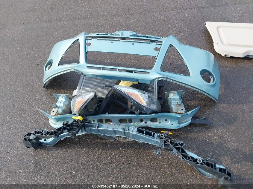 2012 Ford Focus Sel VIN: 1FAHP3M23CL208152 Lot: 39452187