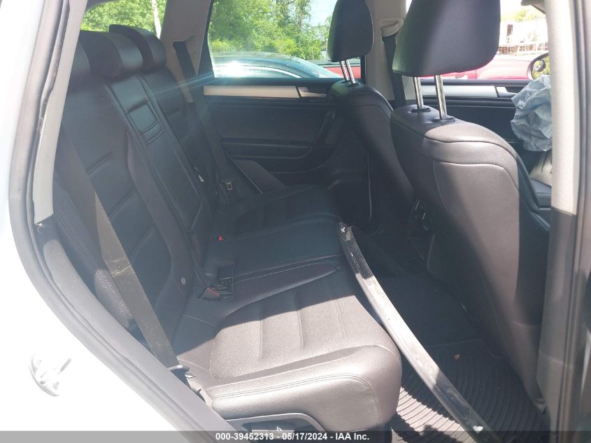 2012 Volkswagen Touareg Tdi Sport VIN: WVGEK9BP4CD012031 Lot: 39452313