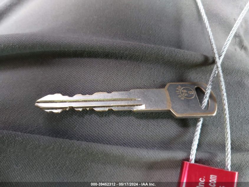 2001 Chevrolet Blazer Ls VIN: 1GNCS18W11K113507 Lot: 39452312