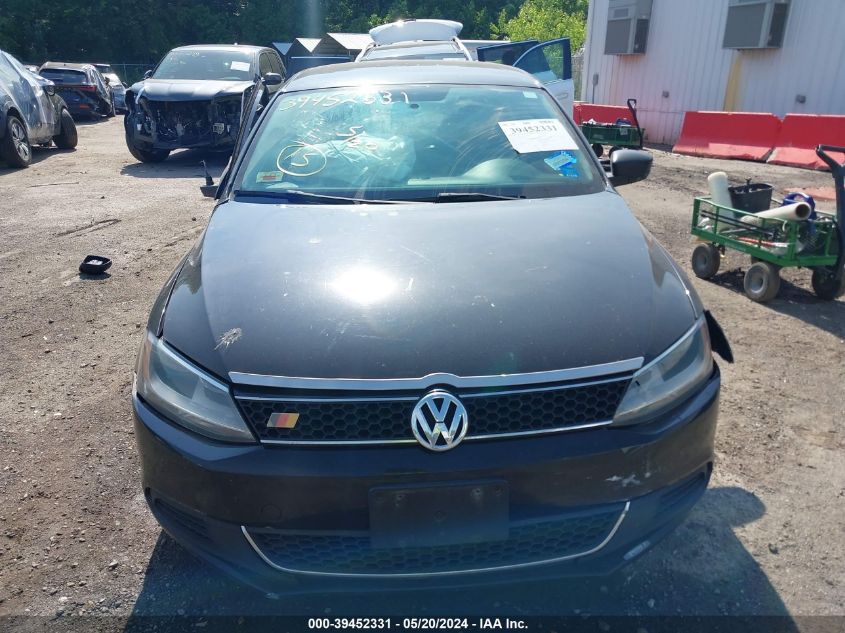 2013 Volkswagen Jetta 2.0L S VIN: 3VW2K7AJ6DM305571 Lot: 39452331