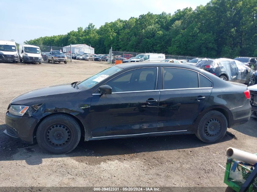 2013 Volkswagen Jetta 2.0L S VIN: 3VW2K7AJ6DM305571 Lot: 39452331