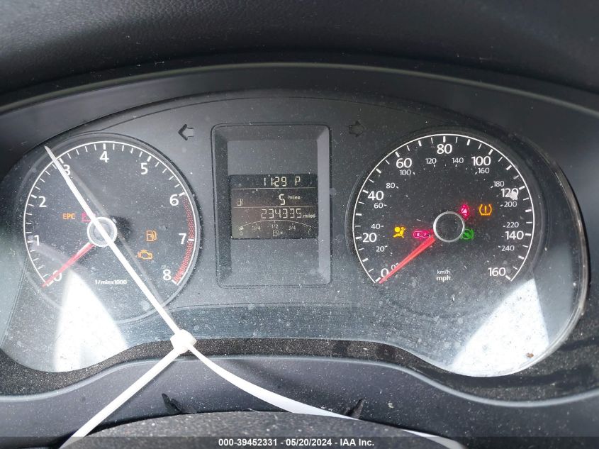 2013 Volkswagen Jetta 2.0L S VIN: 3VW2K7AJ6DM305571 Lot: 39452331