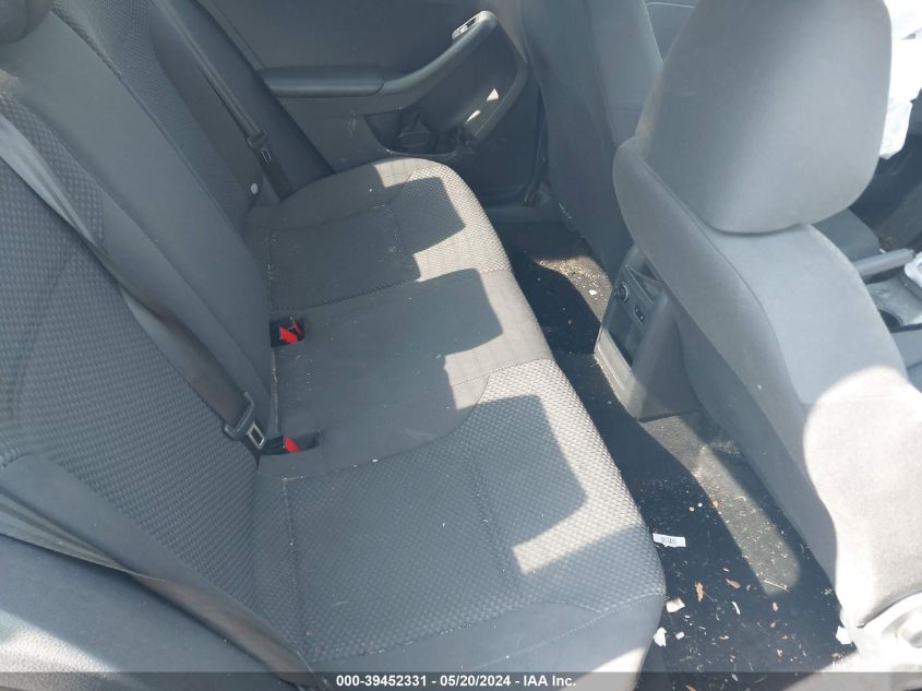 2013 Volkswagen Jetta 2.0L S VIN: 3VW2K7AJ6DM305571 Lot: 39452331