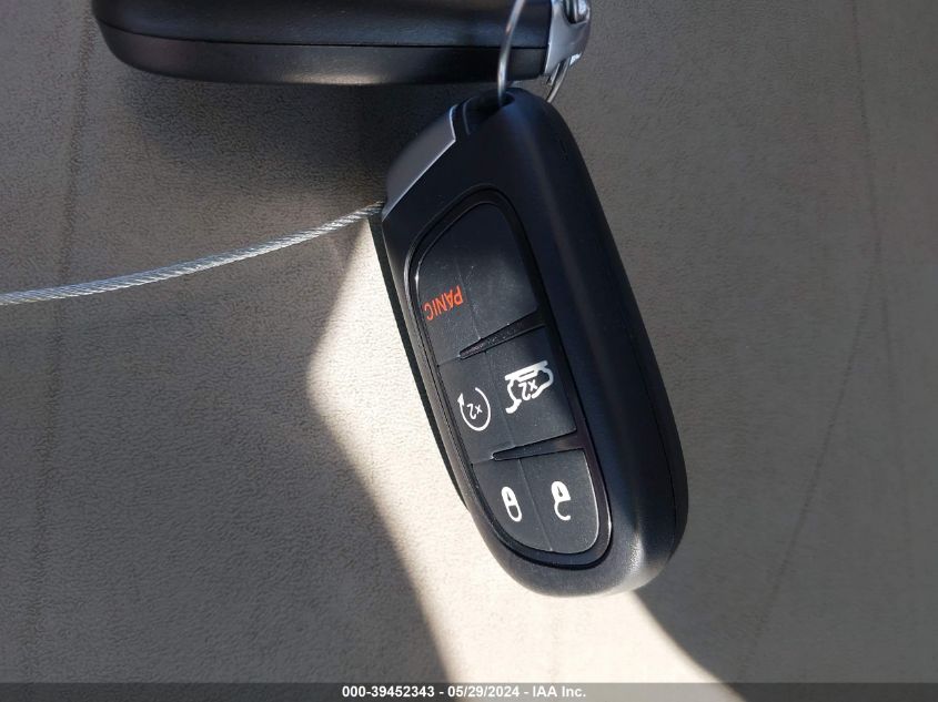 2019 Jeep Cherokee Limited 4X4 VIN: 1C4PJMDX1KD458488 Lot: 39452343