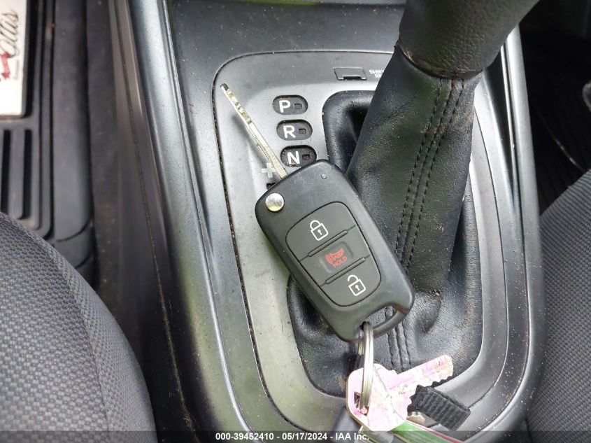 2011 Kia Soul + VIN: KNDJT2A26B7347026 Lot: 39452410