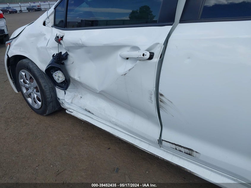 2020 TOYOTA COROLLA LE - JTDEPRAE8LJ101608