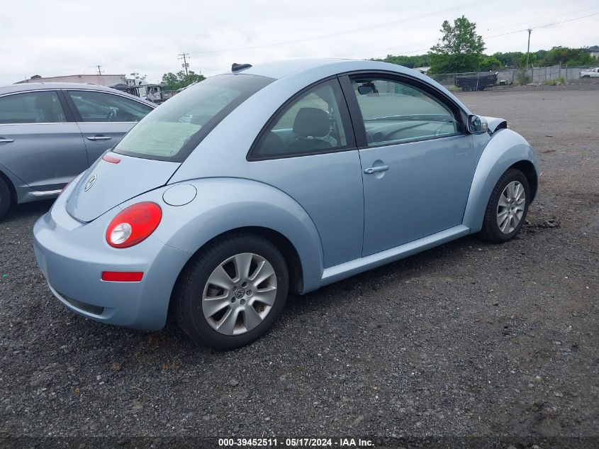 2010 Volkswagen New Beetle 2.5L VIN: 3VWRW3AG4AM017768 Lot: 39452511