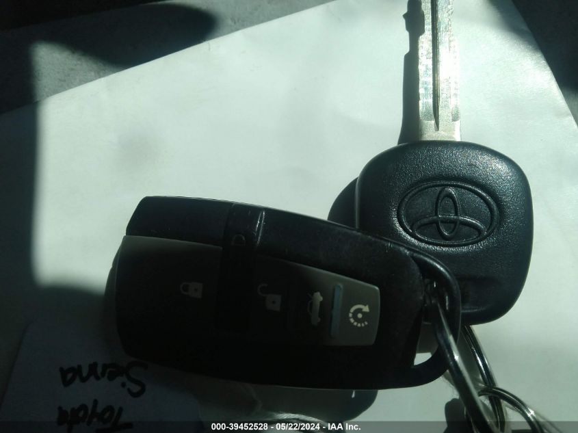 2015 Toyota Sienna Le 7 Passenger VIN: 5TDJK3DC7FS125748 Lot: 39452528