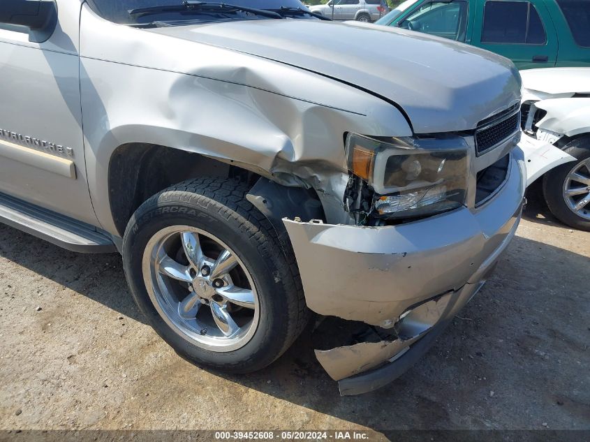 2007 Chevrolet Avalanche C1500 VIN: 3GNEC12J87G166742 Lot: 39452608