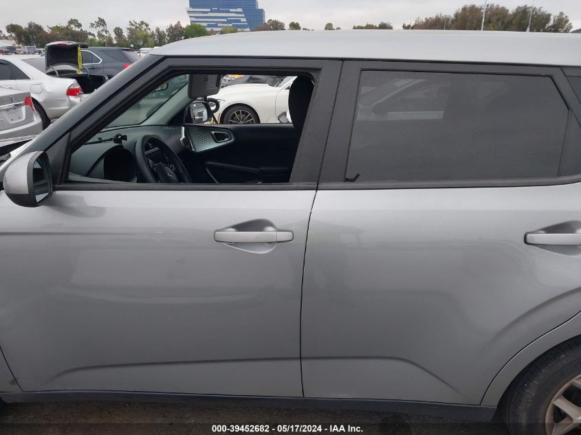 2022 Kia Soul Lx VIN: KNDJ23AU6N7813911 Lot: 39452682