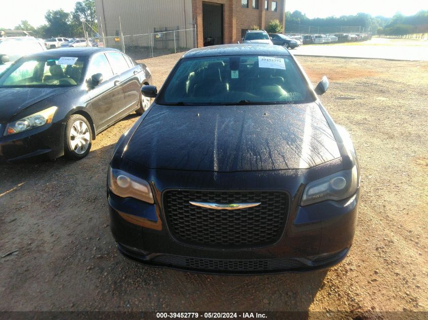 2019 Chrysler 300 300S VIN: 2C3CCABG5KH689573 Lot: 39452779