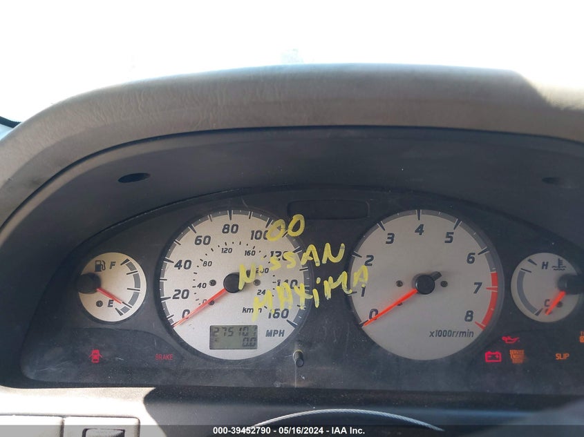 2000 Nissan Maxima Gle/Gxe/Se VIN: JN1CA31A3YT021103 Lot: 39452790