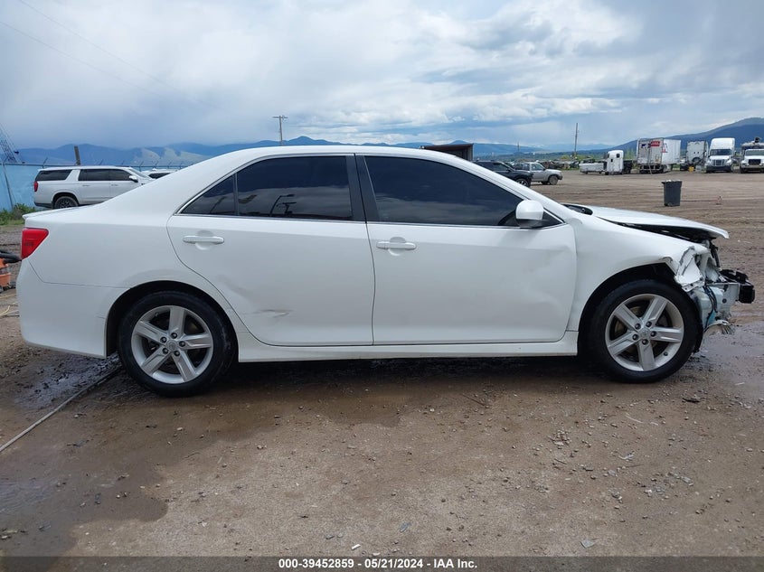 2014 Toyota Camry Se VIN: 4T1BF1FK3EU765575 Lot: 39452859