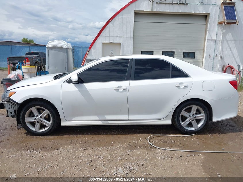 2014 Toyota Camry Se VIN: 4T1BF1FK3EU765575 Lot: 39452859