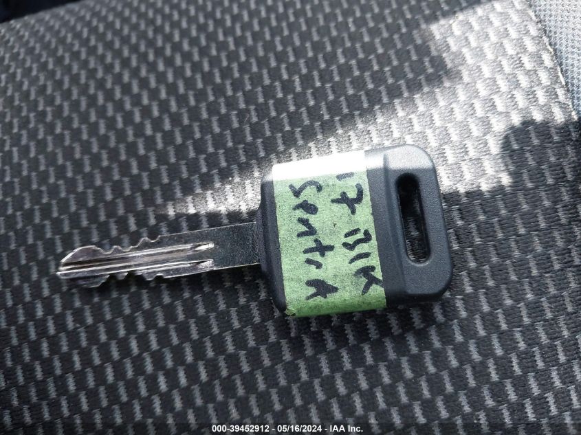 2017 Nissan Sentra S VIN: 3N1AB7AP1HY211098 Lot: 39452912