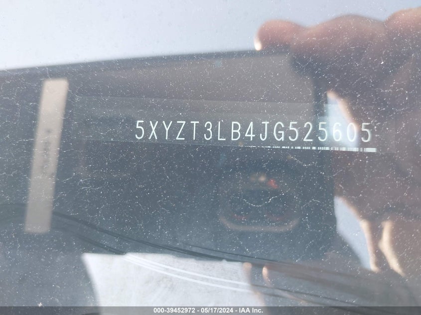 2018 Hyundai Santa Fe Sport 2.4L VIN: 5XYZT3LB4JG525605 Lot: 39452972