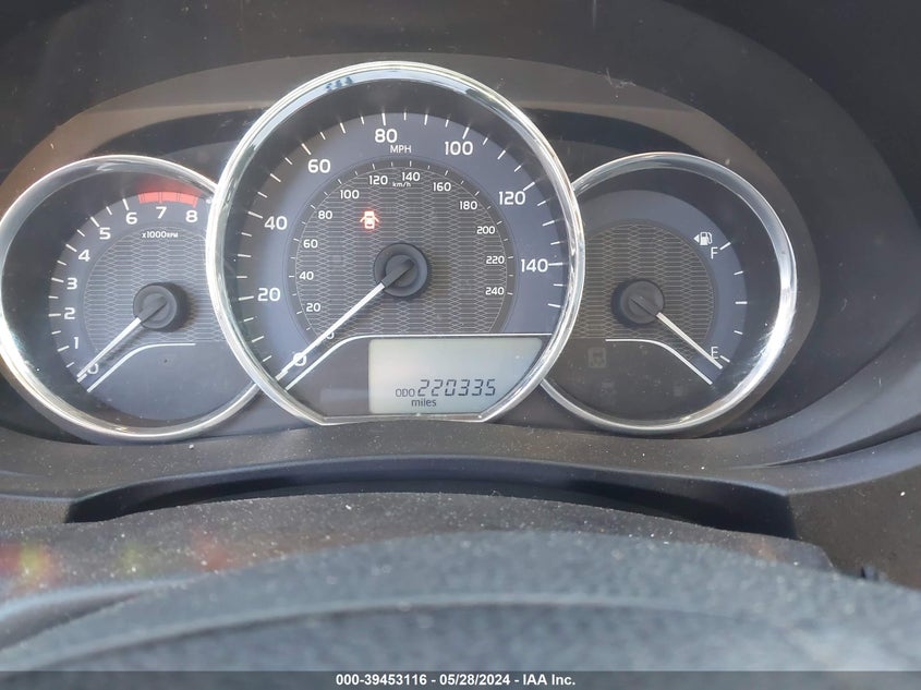 2015 Toyota Corolla Le VIN: 5YFBURHE8FP260419 Lot: 39453116