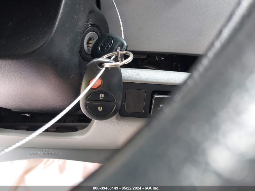 2011 Toyota Tundra Grade 4.6L V8 VIN: 5TFEM5F1XBX024341 Lot: 39453149