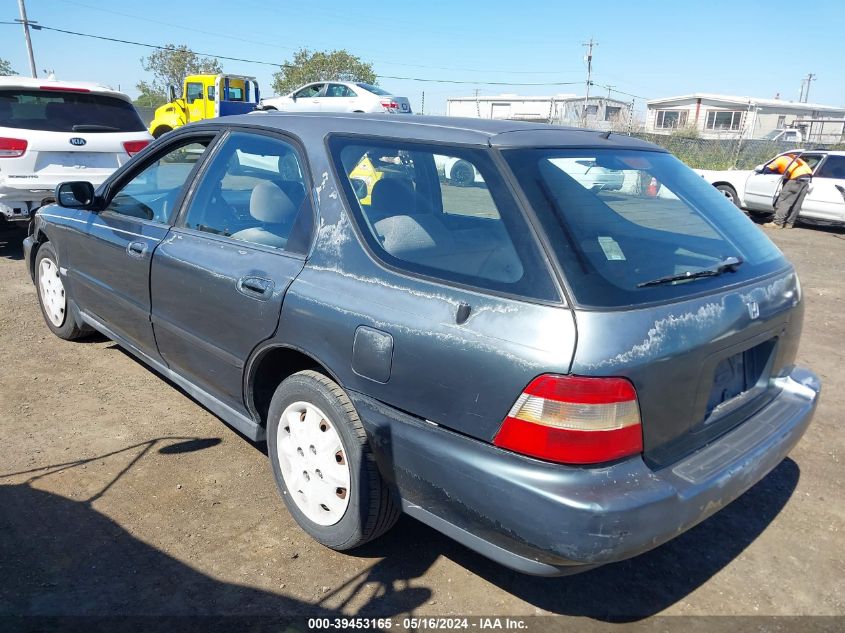 1996 Honda Accord Lx VIN: 1HGCE1822TA005212 Lot: 39453165