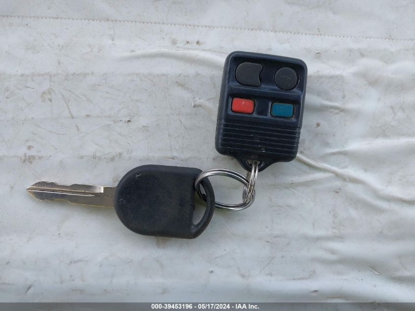 2003 Ford Taurus Se VIN: 1FAHP58U83A165902 Lot: 39453196