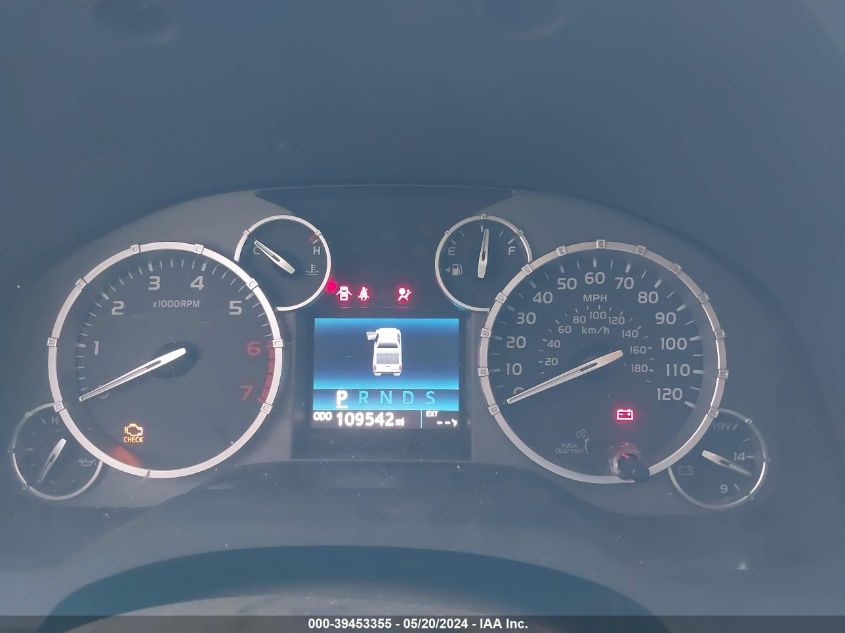 2017 TOYOTA TUNDRA CREWMAX LIMITED - 5TFHW5F11HX645113