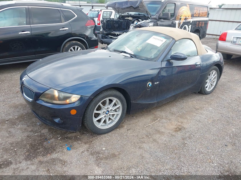 2005 BMW Z4 2.5I VIN: 4USBT33515LS54261 Lot: 39453368