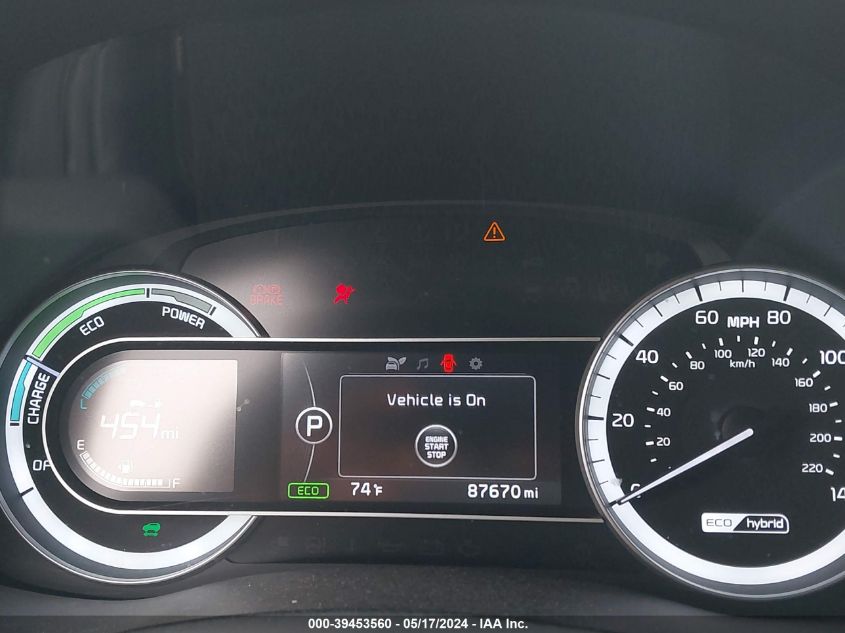 VIN KNDCB3LC4J5155945 2018 KIA NIRO LX
