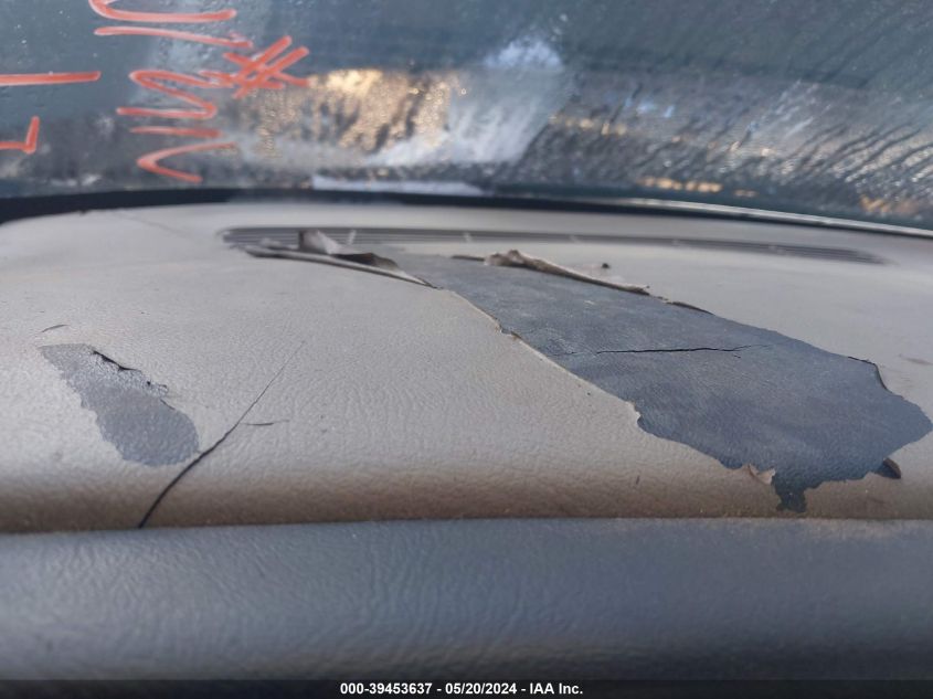 2003 Chevrolet Silverado 1500 Work Truck VIN: 1GCEC19X93Z162843 Lot: 39453637