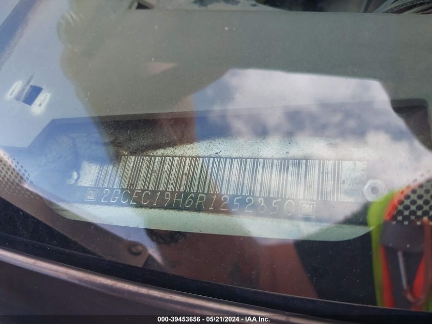 1994 Chevrolet Gmt-400 C1500 VIN: 2GCEC19H6R1252350 Lot: 39453656