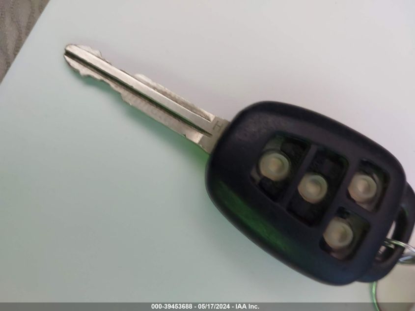 2015 Toyota Corolla Le VIN: 5YFBURHE6FP235843 Lot: 39453688