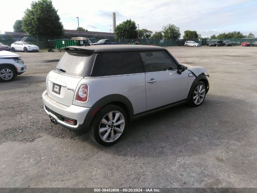 2011 Mini Cooper S VIN: WMWSV3C52BTY23904 Lot: 39453906