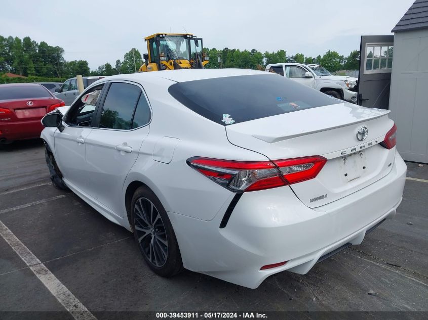 2018 Toyota Camry Se VIN: 4T1B11HK1JU566143 Lot: 39453911