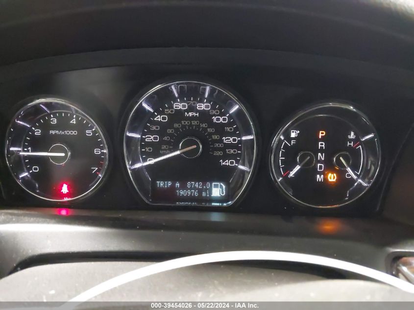 2010 Lincoln Mks VIN: 1LNHL9DR5AG604851 Lot: 39454026