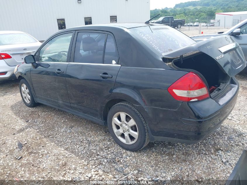 2007 Nissan Versa 1.8Sl VIN: 3N1BC11EX7L451632 Lot: 39454030