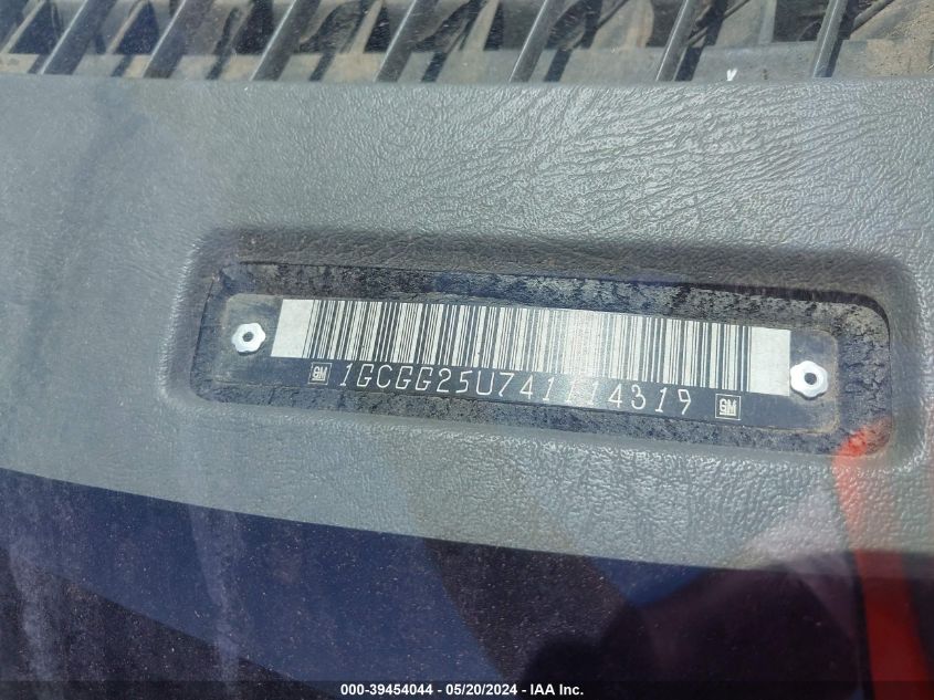 2004 Chevrolet Express VIN: 1GCGG25U741114319 Lot: 39454044