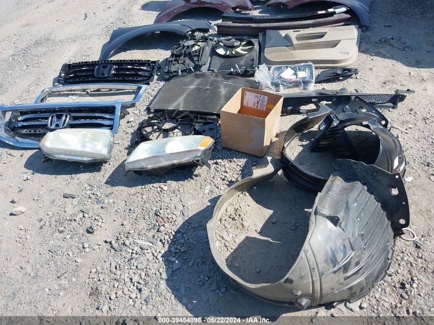 2015 Honda Pilot Touring VIN: 5FNYF4H93FB005716 Lot: 39454098