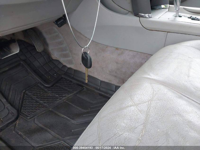 2007 Toyota Camry Le VIN: JTNBE46K173049786 Lot: 39454193