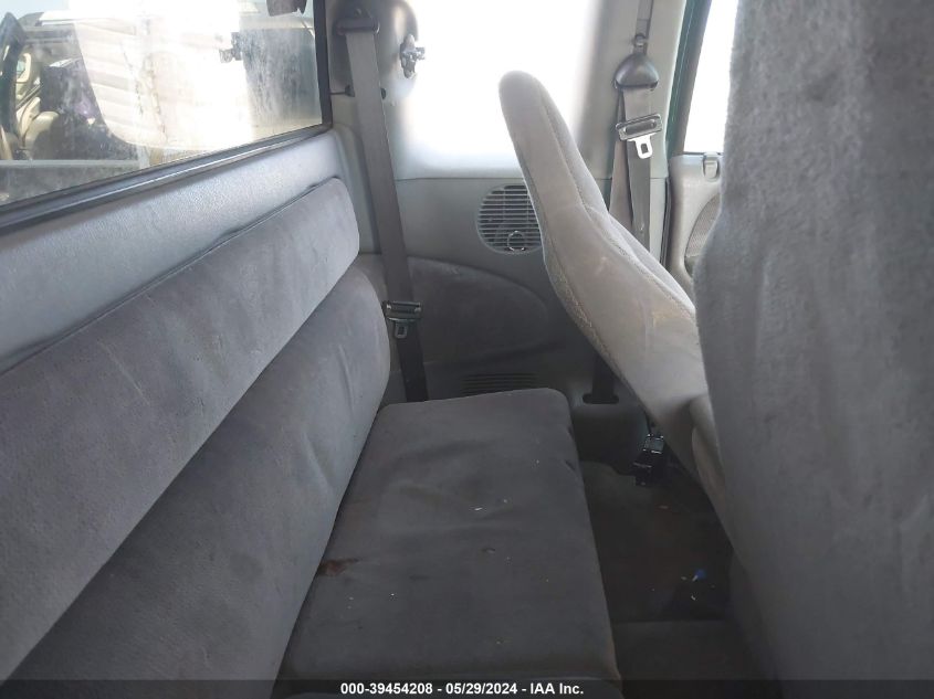 2000 Dodge Dakota Slt/Sport VIN: 1B7GL22X4YS759925 Lot: 39454208