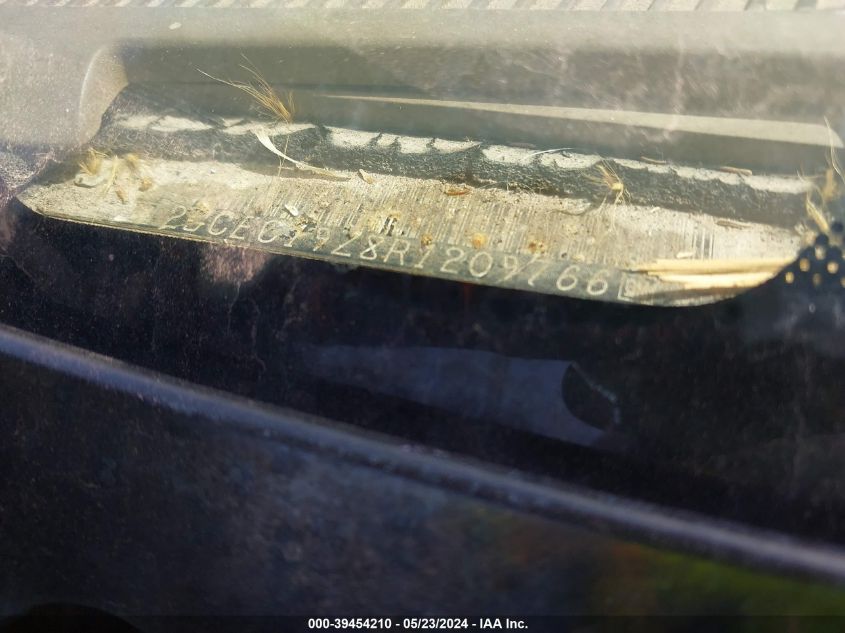 1994 Chevrolet Gmt-400 C1500 VIN: 2GCEC19Z8R1209766 Lot: 39454210