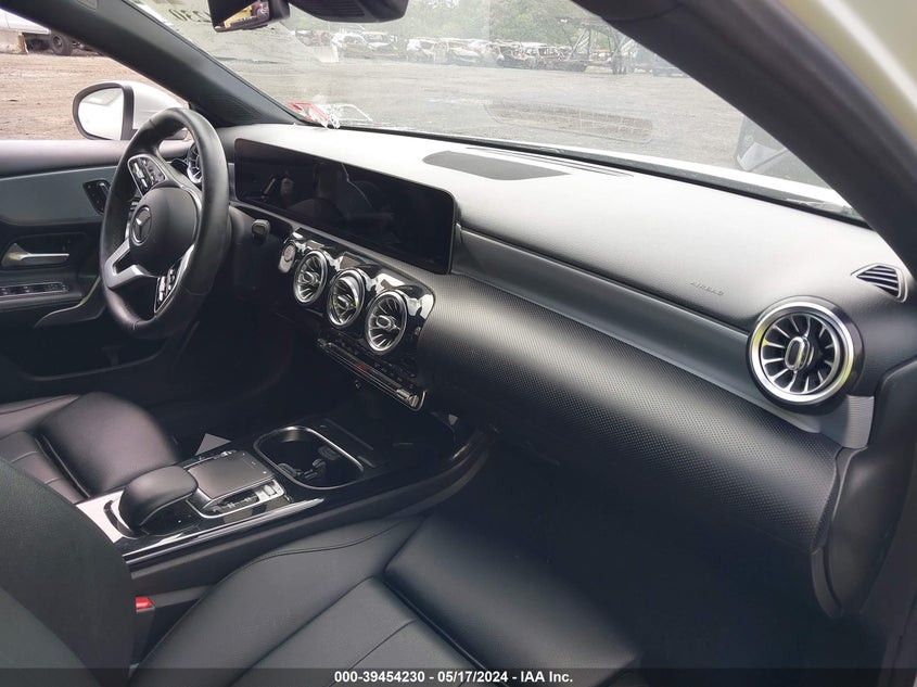 2019 Mercedes-Benz A 220 4Matic VIN: WDD3G4FB8KW000682 Lot: 39454230