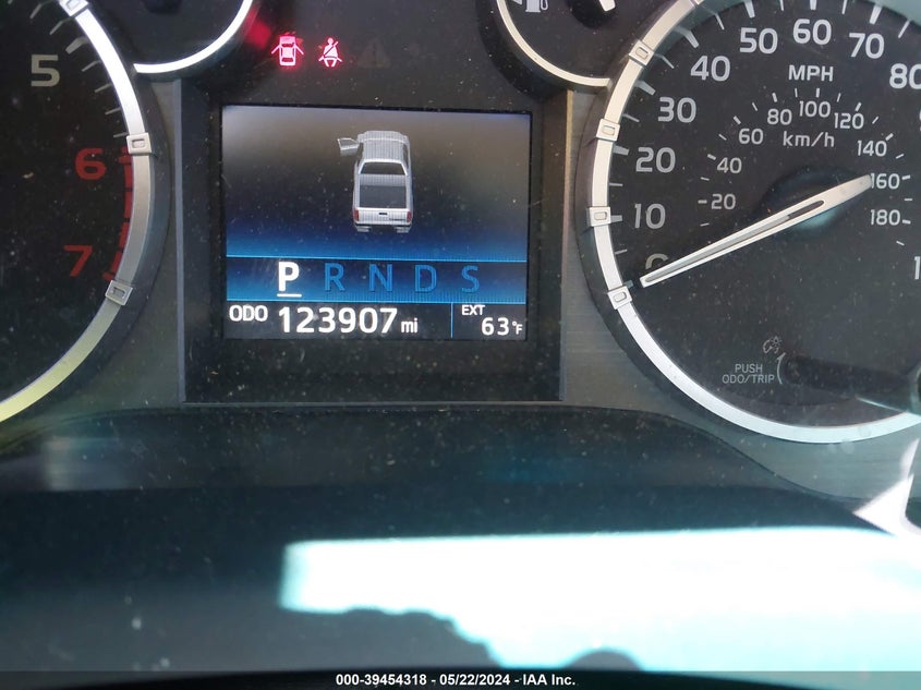 2017 TOYOTA TUNDRA SR5 5.7L V8 - 5TFDW5F19HX639655