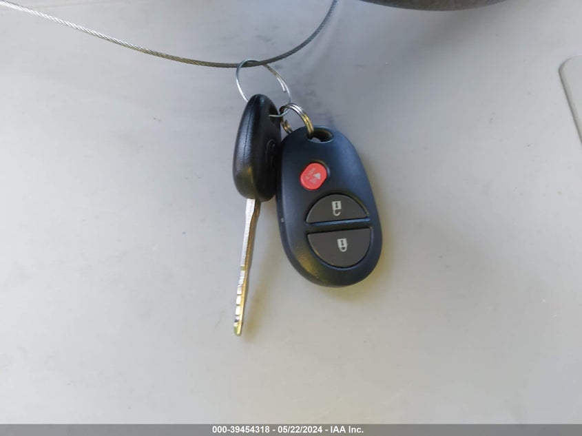 2017 TOYOTA TUNDRA SR5 5.7L V8 - 5TFDW5F19HX639655