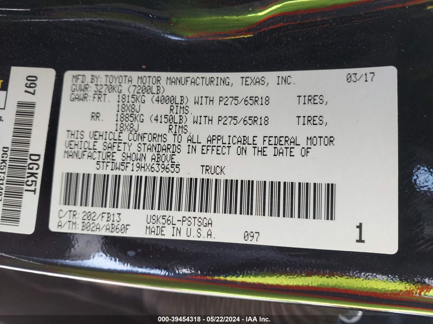 2017 TOYOTA TUNDRA SR5 5.7L V8 - 5TFDW5F19HX639655