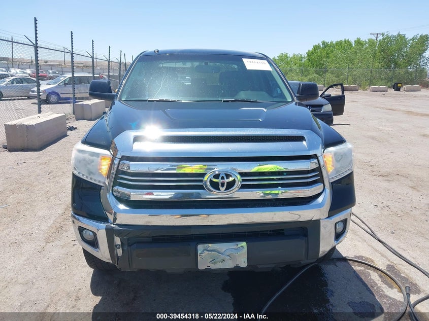 2017 TOYOTA TUNDRA SR5 5.7L V8 - 5TFDW5F19HX639655