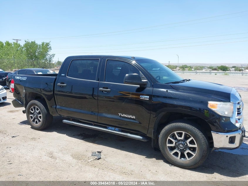 2017 TOYOTA TUNDRA SR5 5.7L V8 - 5TFDW5F19HX639655