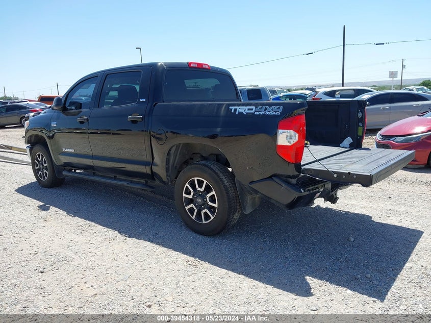 2017 TOYOTA TUNDRA SR5 5.7L V8 - 5TFDW5F19HX639655