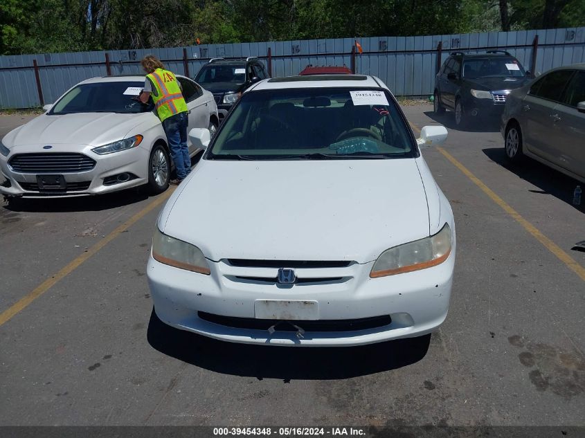 2000 Honda Accord 2.3 Ex VIN: 1HGCG5666YA058915 Lot: 39454348