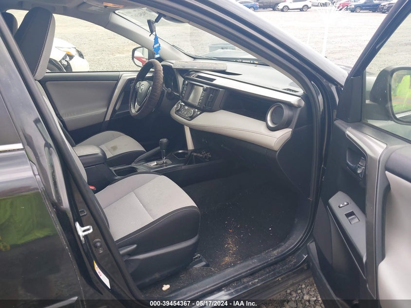 VIN JTMRJREV0HD078764 2017 TOYOTA RAV4 HYBRID XLE